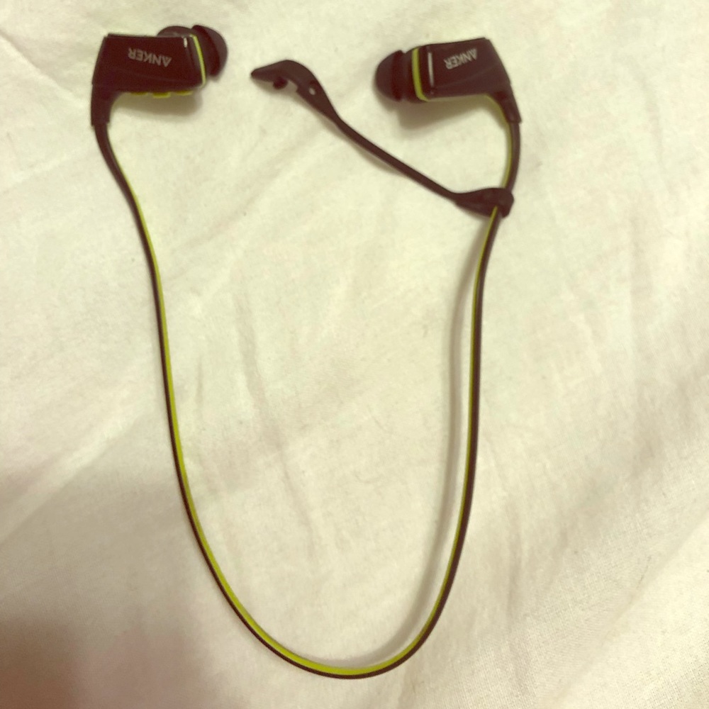 Anker Bluetooth wireless headphones